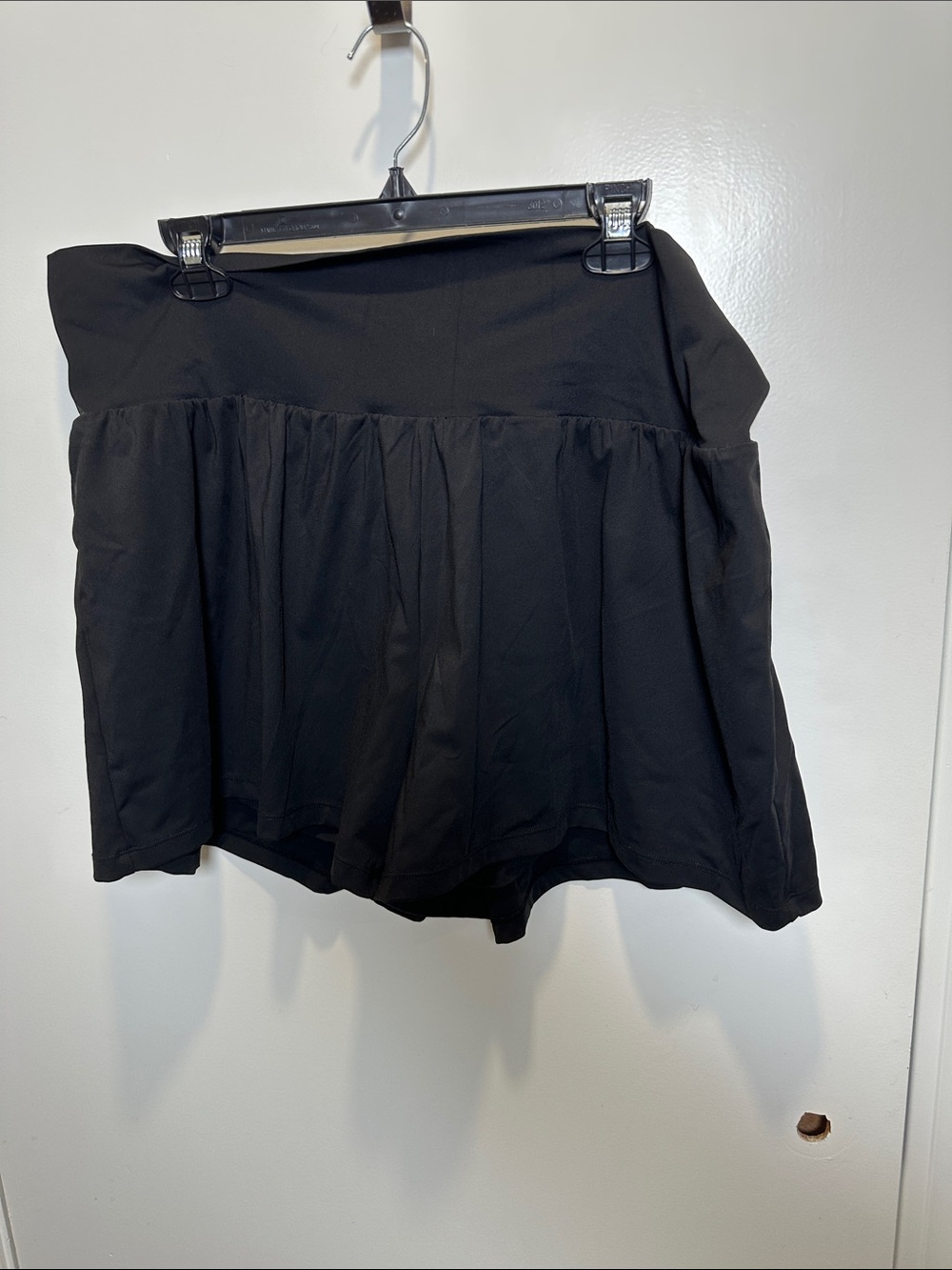 HALARA Black High-Rise shorts with Flared Overlay (61)